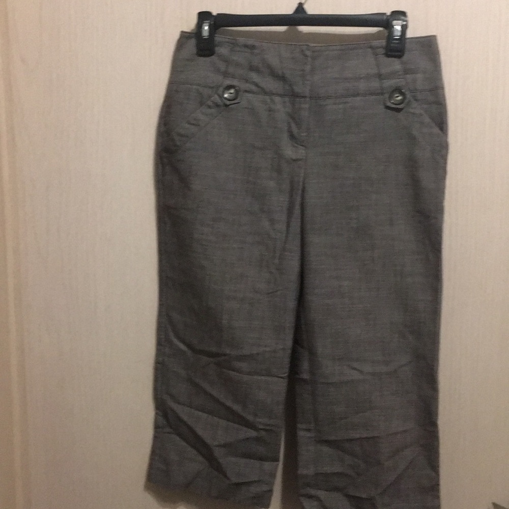 BCX Gray Cropped Pants